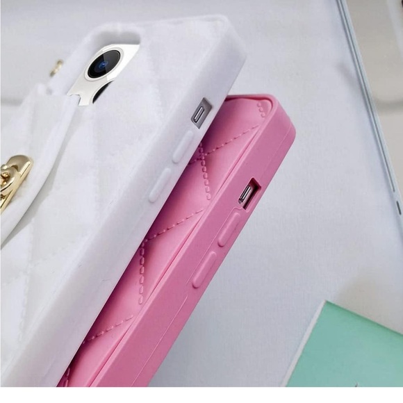 Handbag Case for IPhone 13 🦢 - Picture 3 of 5